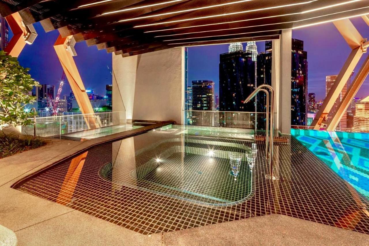Scarletz Suites Klcc By M Suites Κουάλα Λουμπούρ Εξωτερικό φωτογραφία