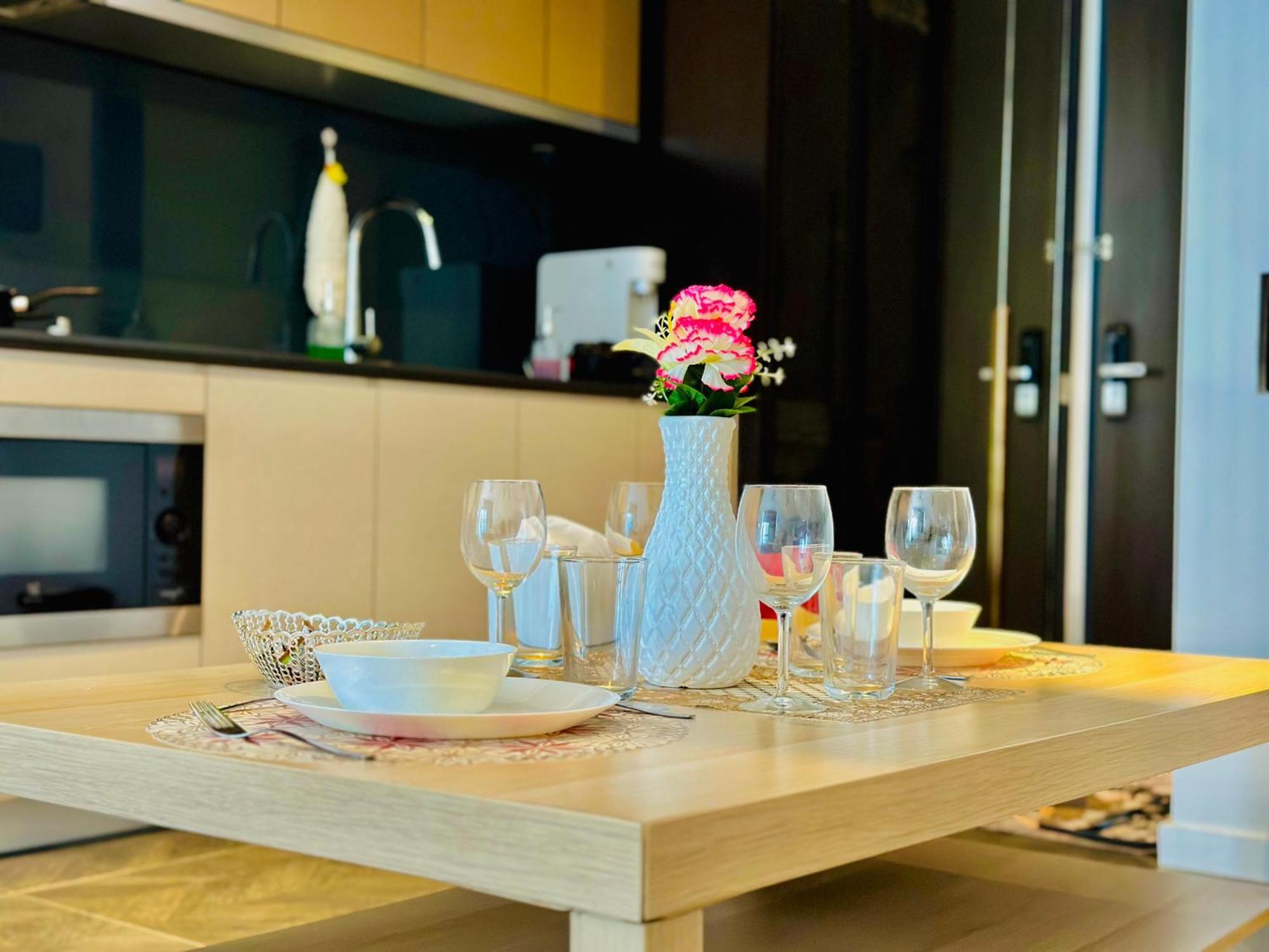 Scarletz Suites Klcc By M Suites Κουάλα Λουμπούρ Εξωτερικό φωτογραφία