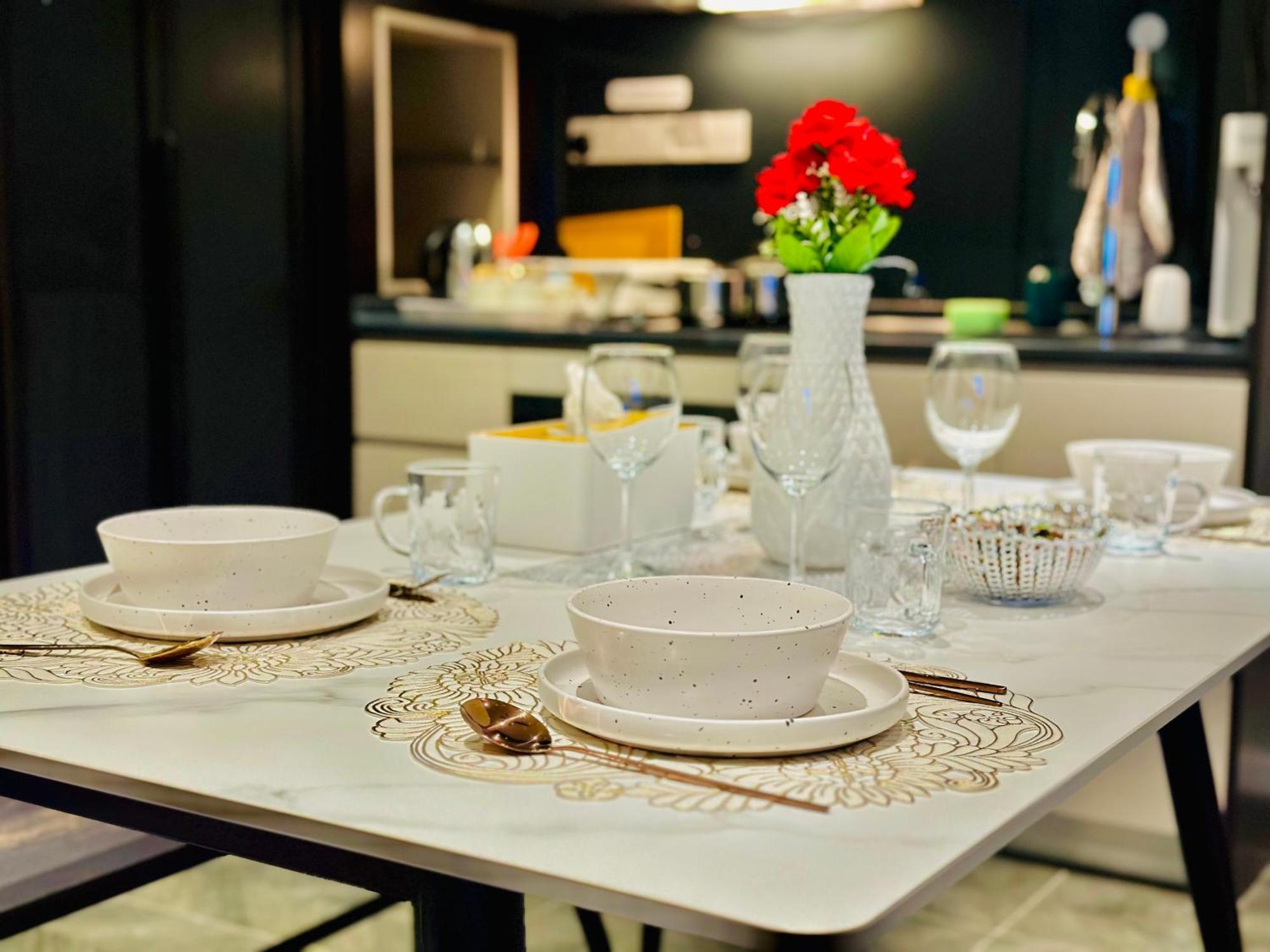 Scarletz Suites Klcc By M Suites Κουάλα Λουμπούρ Εξωτερικό φωτογραφία