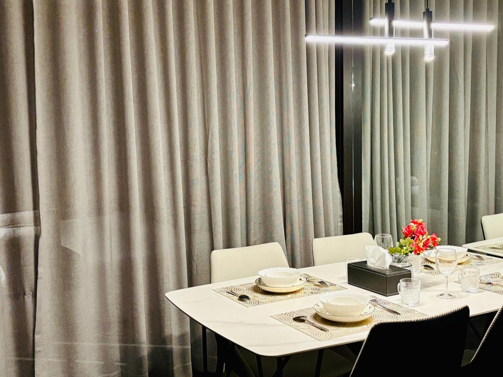 Scarletz Suites Klcc By M Suites Κουάλα Λουμπούρ Εξωτερικό φωτογραφία